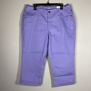 St. John’s Bay Easy Fit mid-rise French Lilac Capris Sz 16W plus size cotton NWT